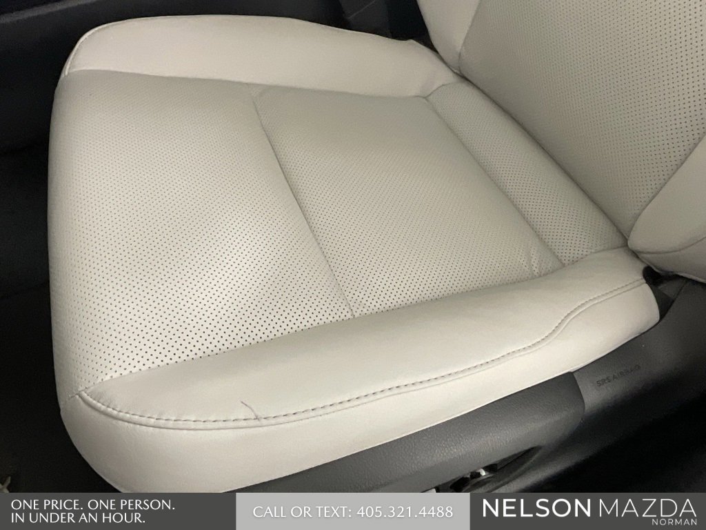 Used 2023 Lexus UX 250h FWD w/ Accessory Package (Z2) image 24