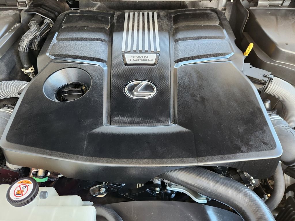 Used 2024 Lexus LX 600 F Sport image 33