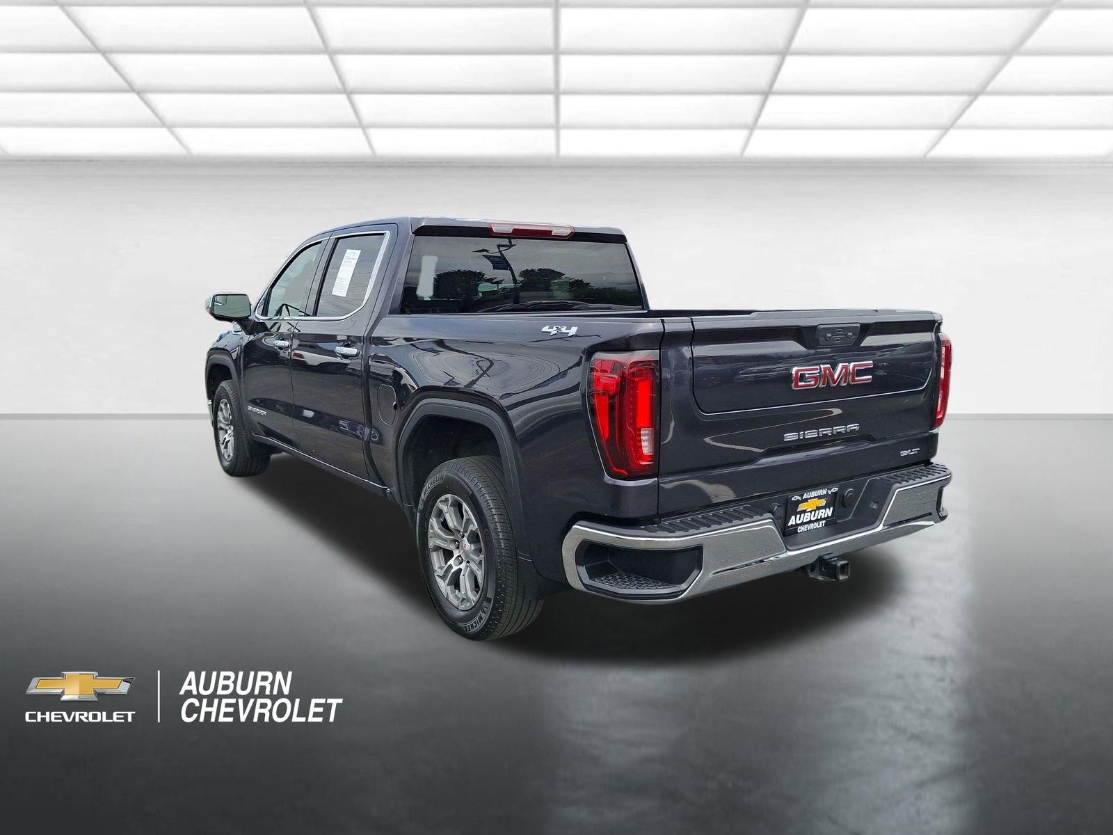 Certified 2024 GMC Sierra 1500 SLT image 5