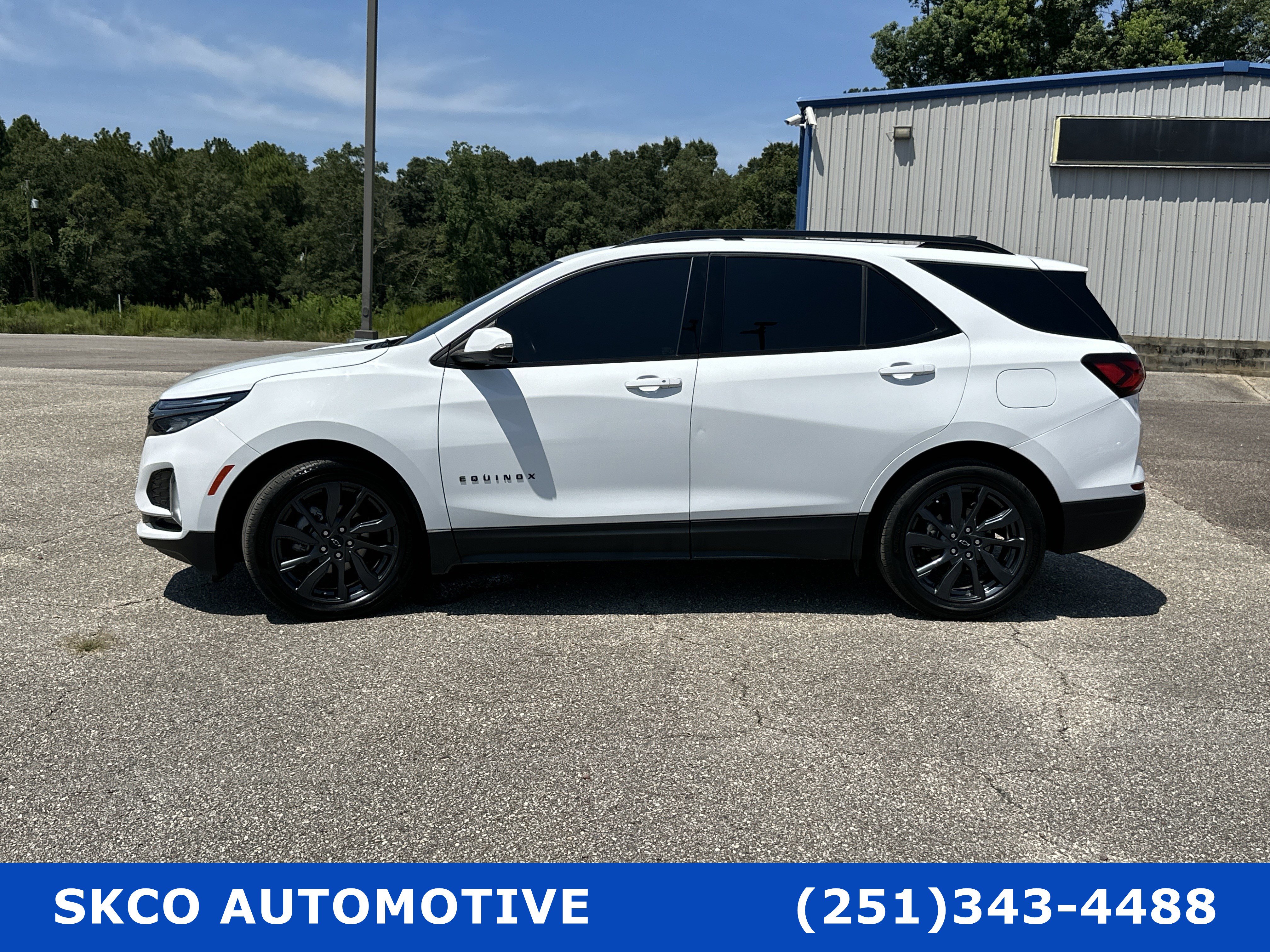 Used 2022 Chevrolet Equinox RS w/ Infotainment Package image 31