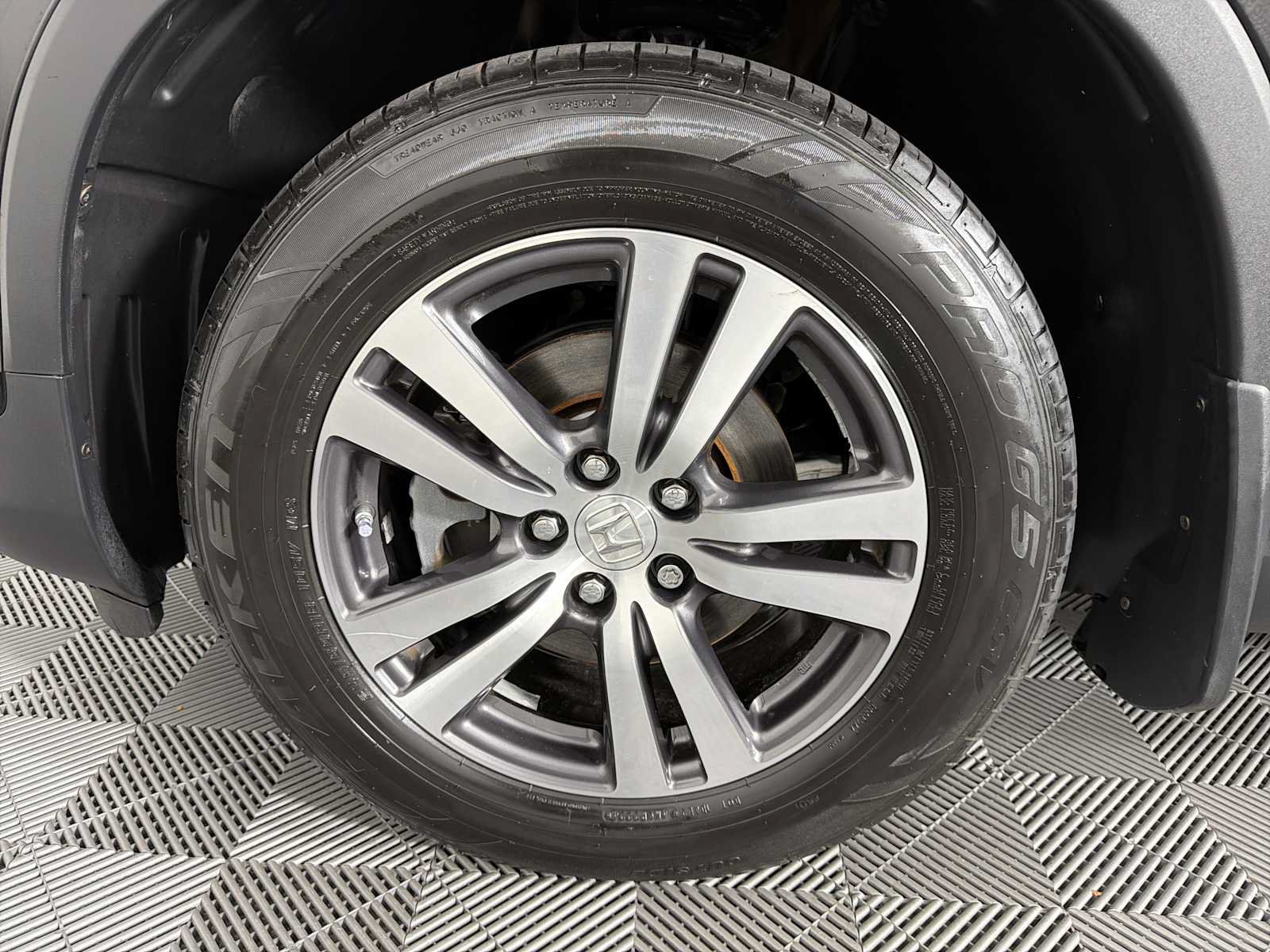 Used 2017 Nissan Titan SL RWD image 40