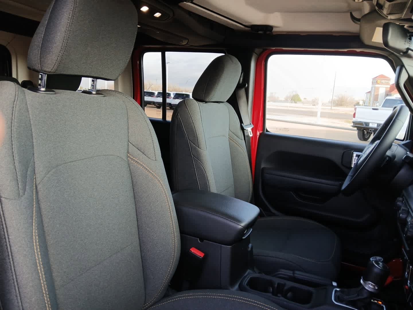 Used 2025 Jeep Wrangler Willys image 56