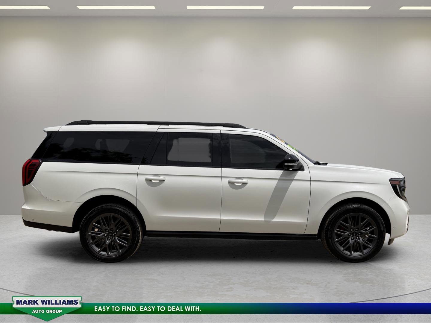 Used 2025 Ford Expedition Max Platinum w/ Stealth Performance Package AWD/4WD image 2