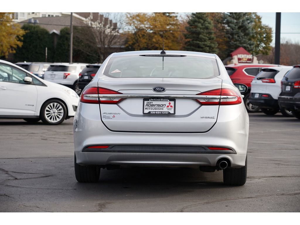 Used 2018 Ford Fusion S image 4