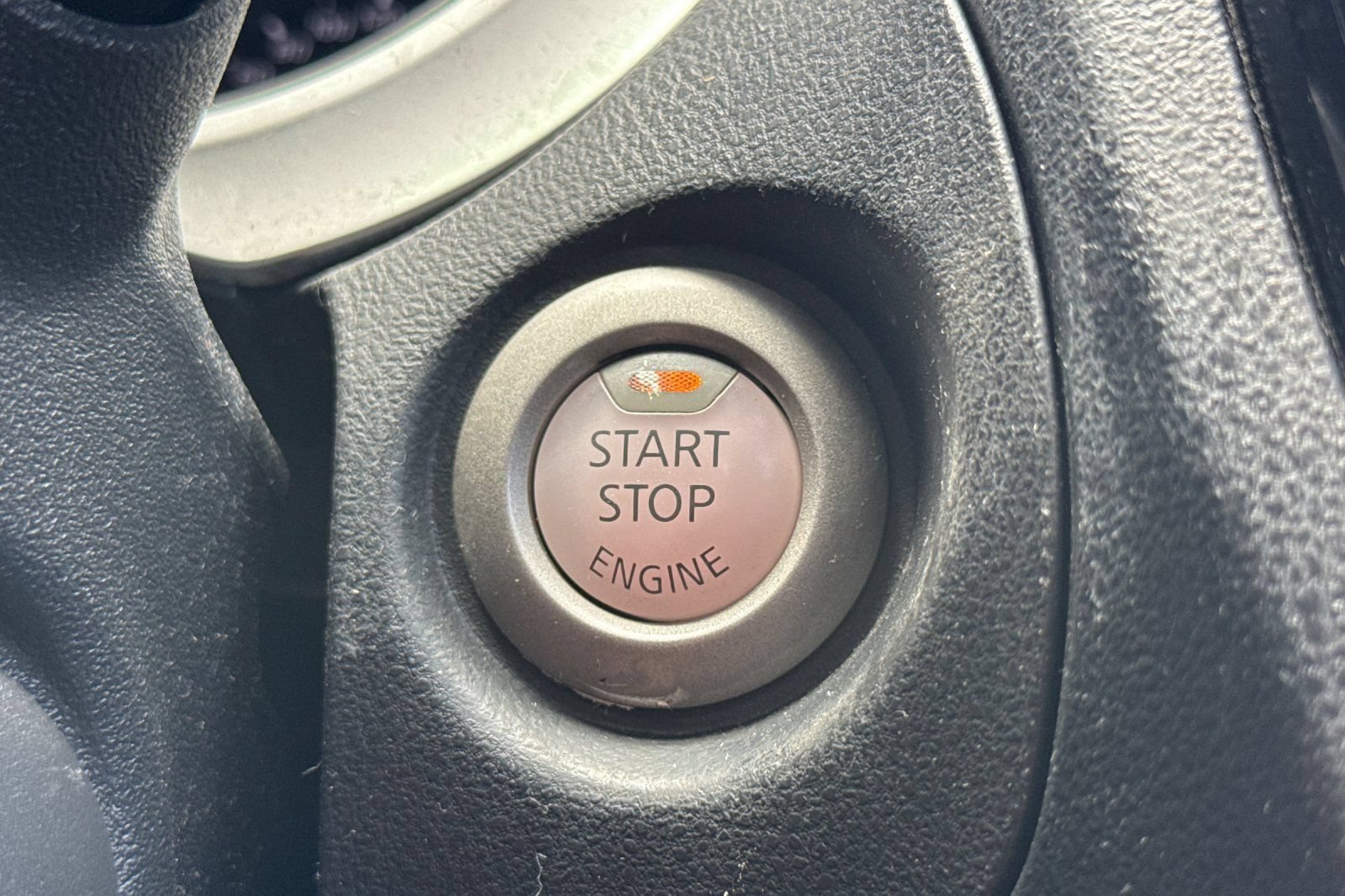 Used 2015 Nissan Juke SV AWD/4WD image 22