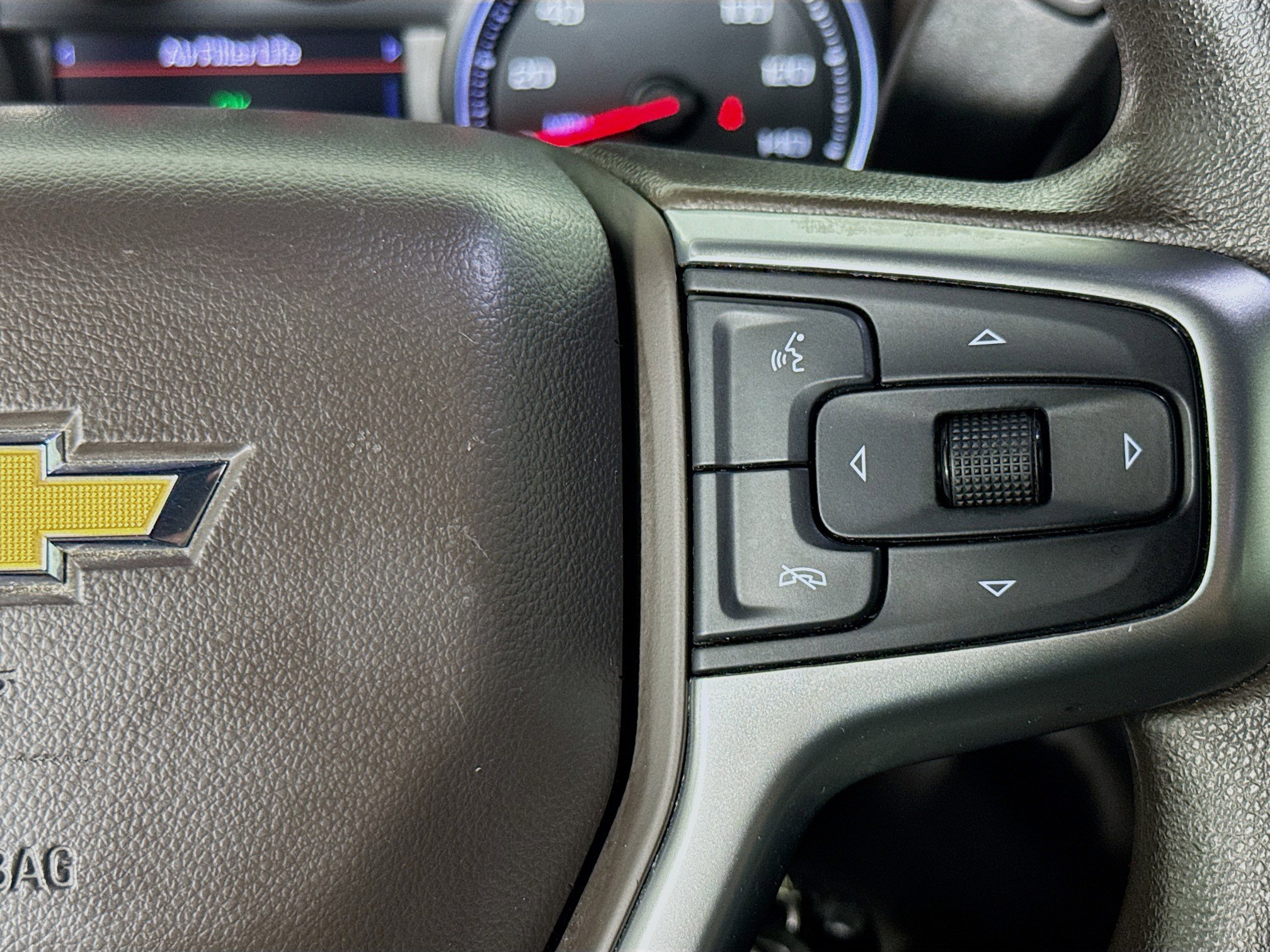 Used 2020 Chevrolet Silverado 1500 LT image 14