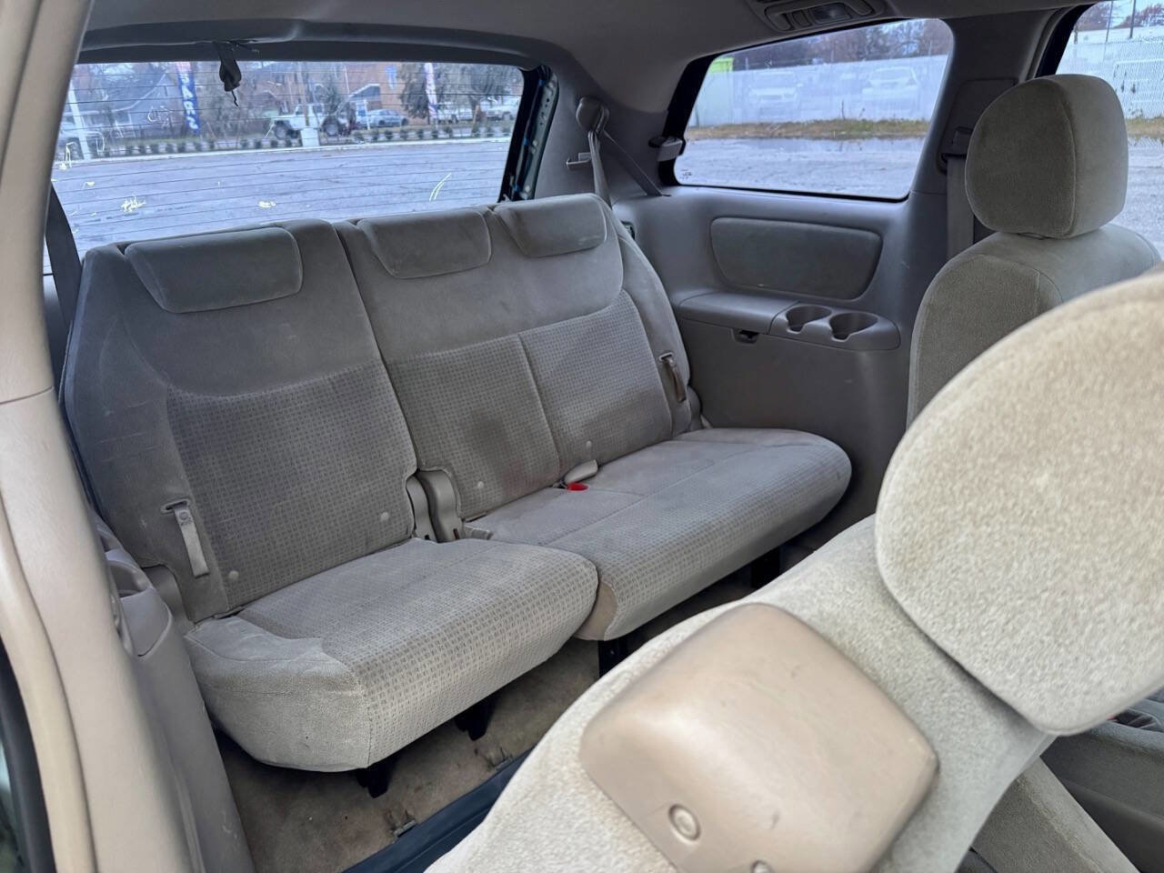 Used 2008 Toyota Sienna CE image 17