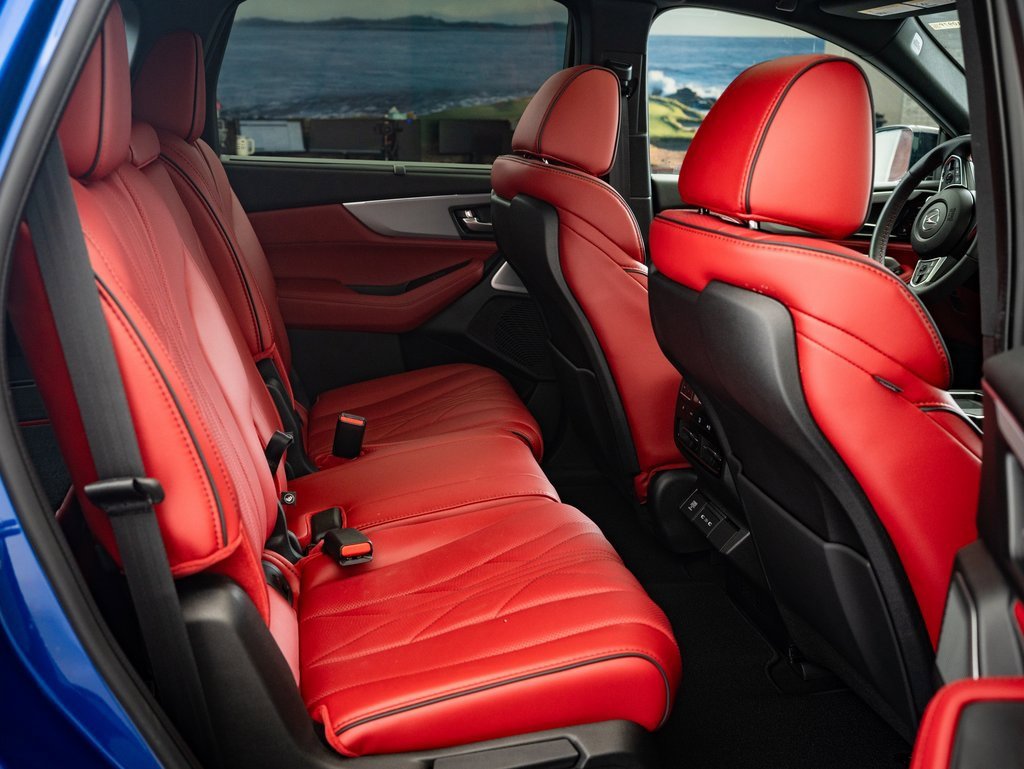 Used 2025 Acura MDX A-Spec image 38