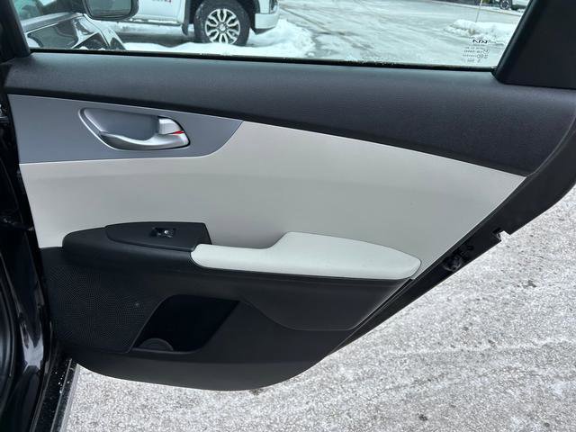 Certified 2023 Kia Forte LXS image 27