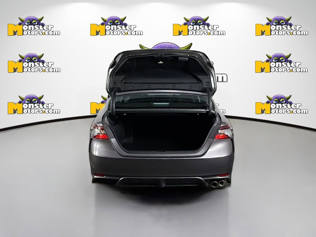 Used 2023 Toyota Camry SE image 25