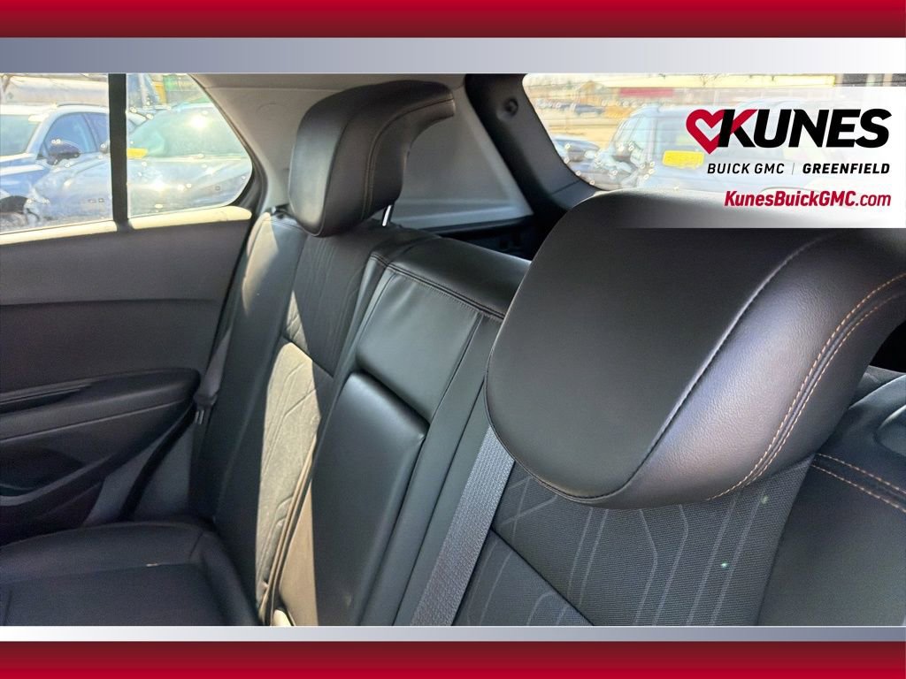 Used 2018 Chevrolet Trax LT w/ LT Convenience Package image 27