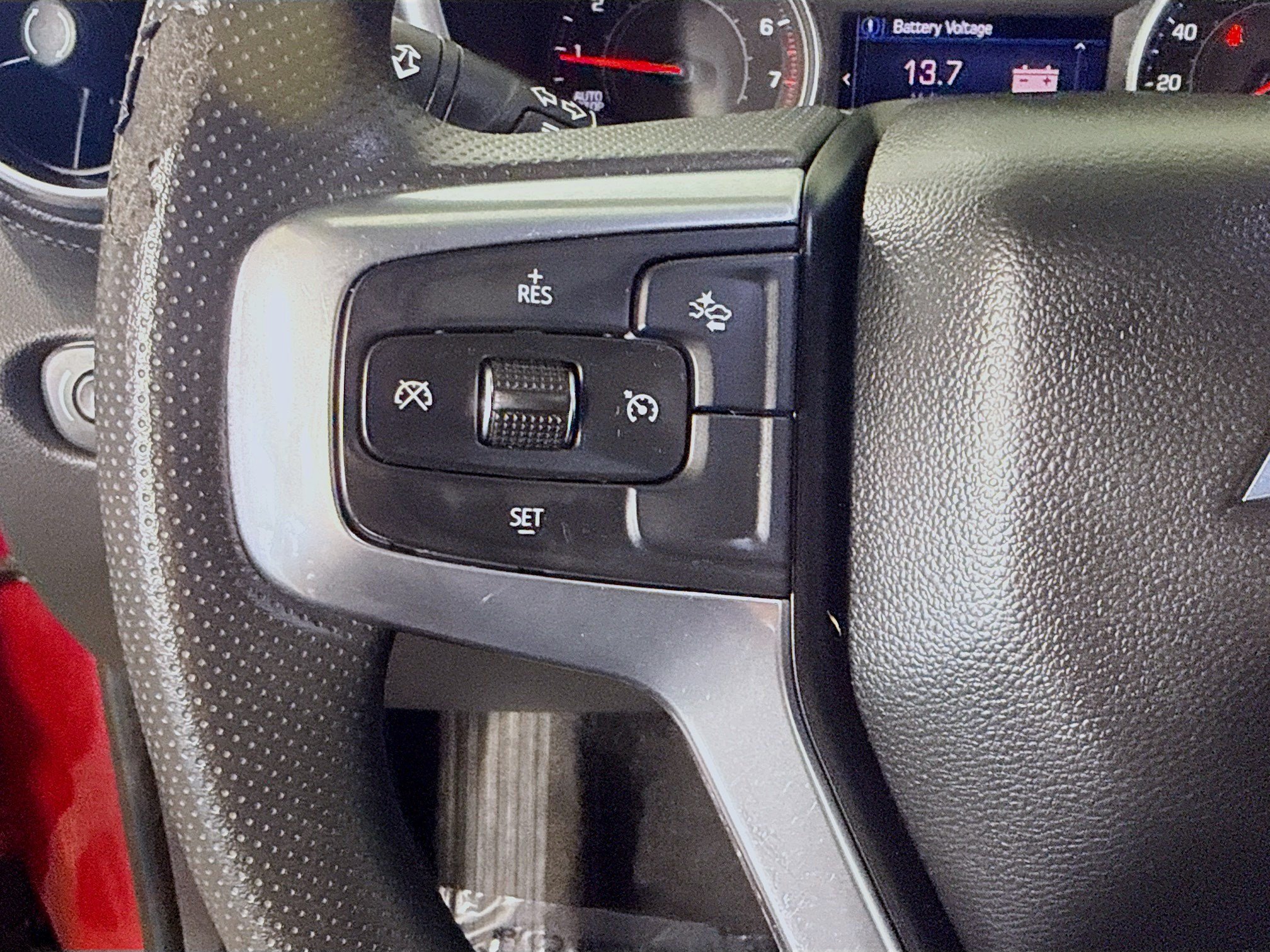 Used 2021 Chevrolet Blazer LT FWD image 14