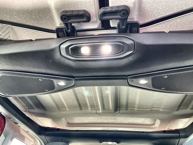 Used 2024 Jeep Wrangler Unlimited Sport AWD/4WD image 24