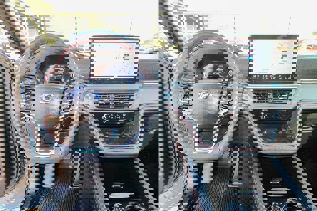 Used 2025 Ford Explorer ST-Line w/ ST-Line Street Pack image 30