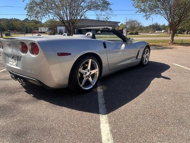 Used 2005 Chevrolet Corvette Convertible w/ Preferred Equipment Group RWD image 6