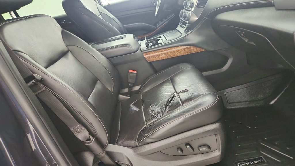 Used 2018 Chevrolet Suburban Premier RWD image 30