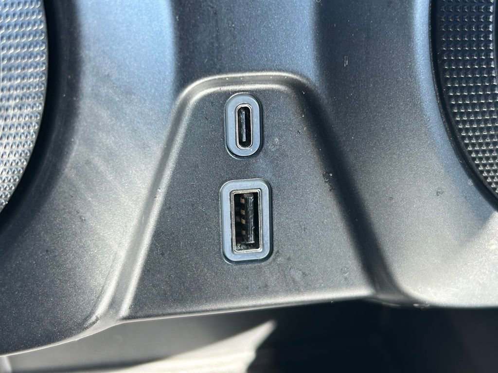 Used 2025 Chevrolet Blazer LT FWD image 26