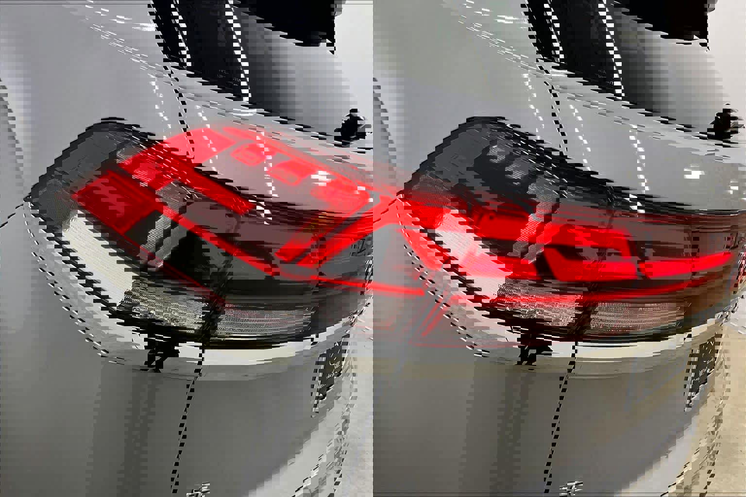 Used 2024 Volkswagen Atlas Cross Sport SE w/ Panoramic Sunroof Package image 29