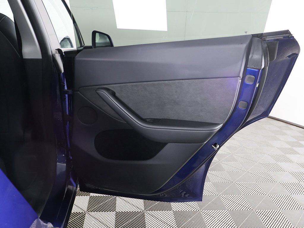 Used 2023 Tesla Model Y Long Range image 20