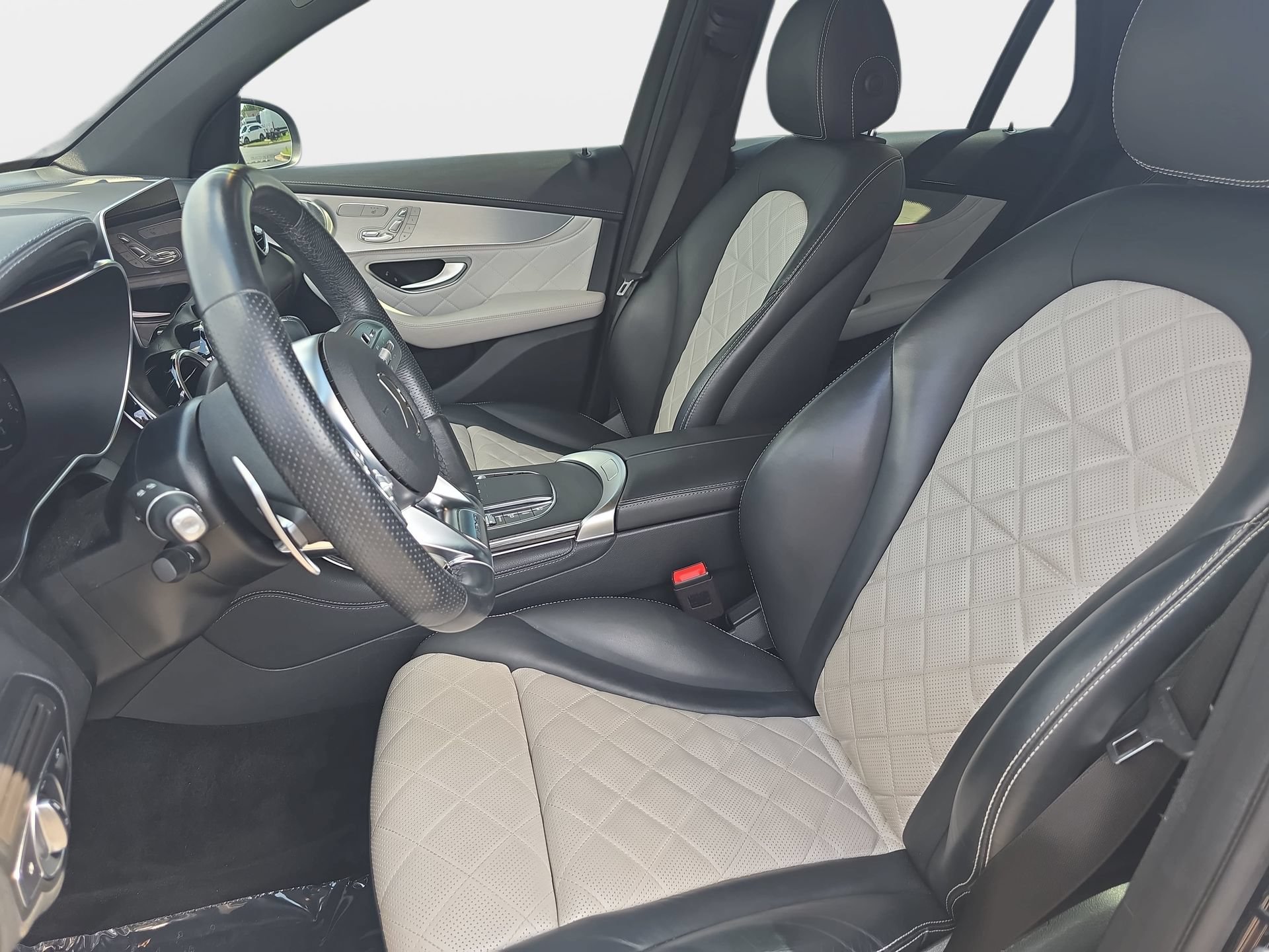 Used 2020 Mercedes-Benz GLC 43 AMG 4MATIC image 15