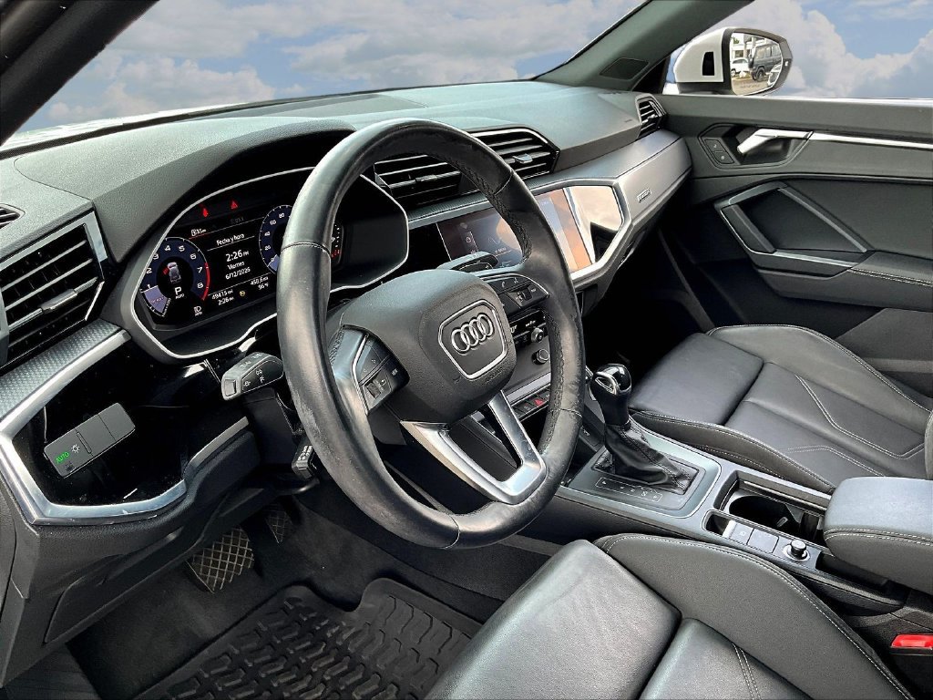 Used 2021 Audi Q3 2.0T Premium AWD/4WD image 17