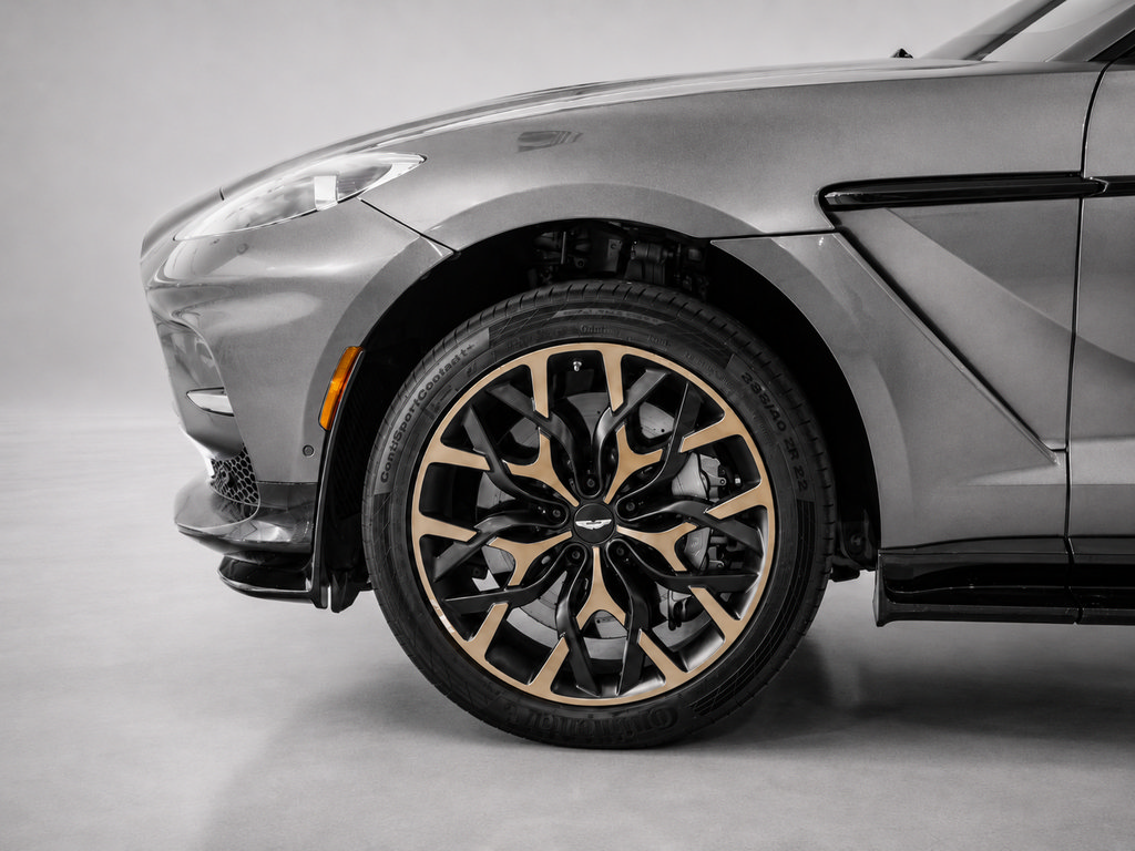 Used 2023 Aston Martin DBX 707 AWD/4WD image 6