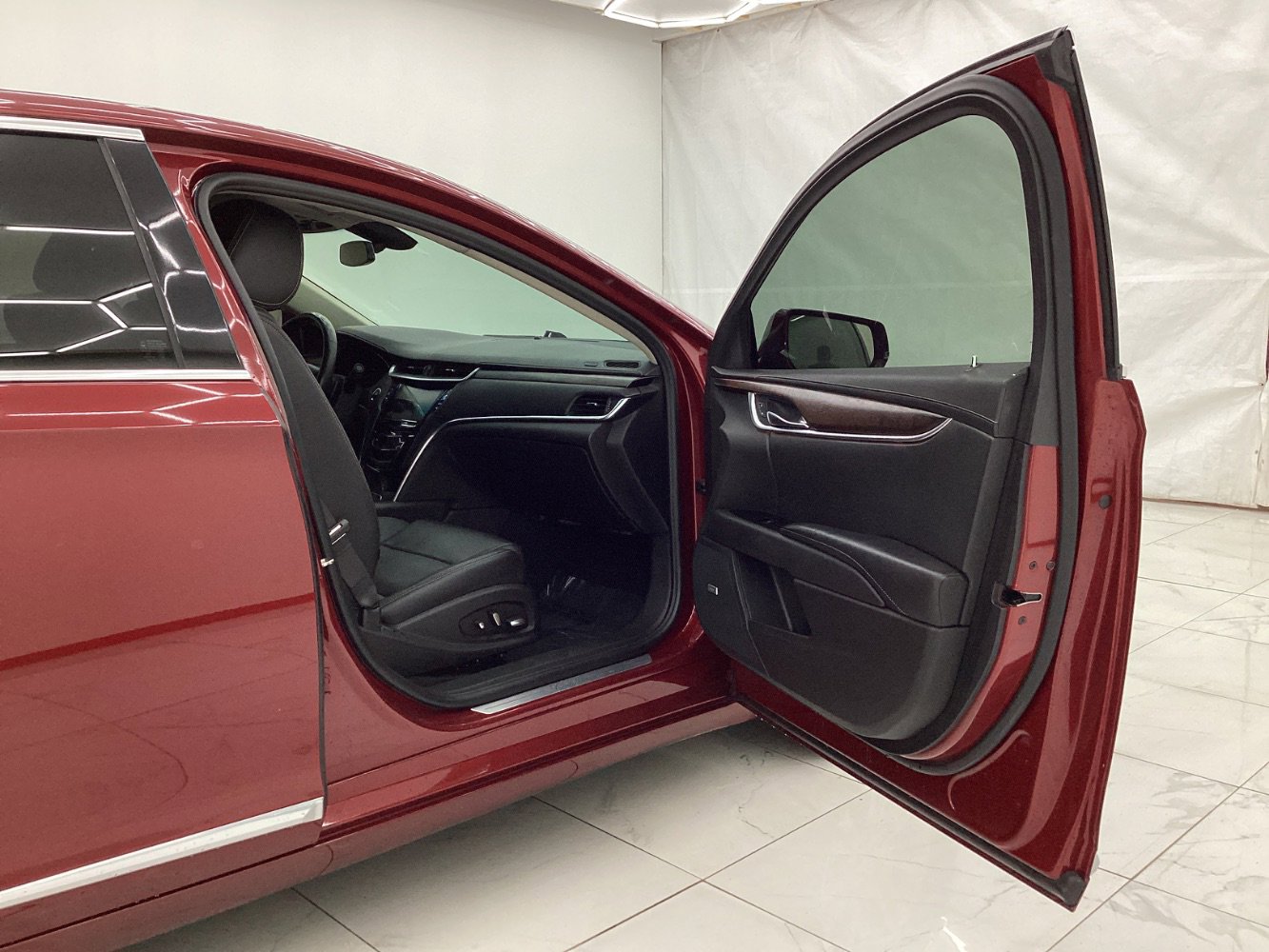 Used 2019 Cadillac XTS Luxury image 17