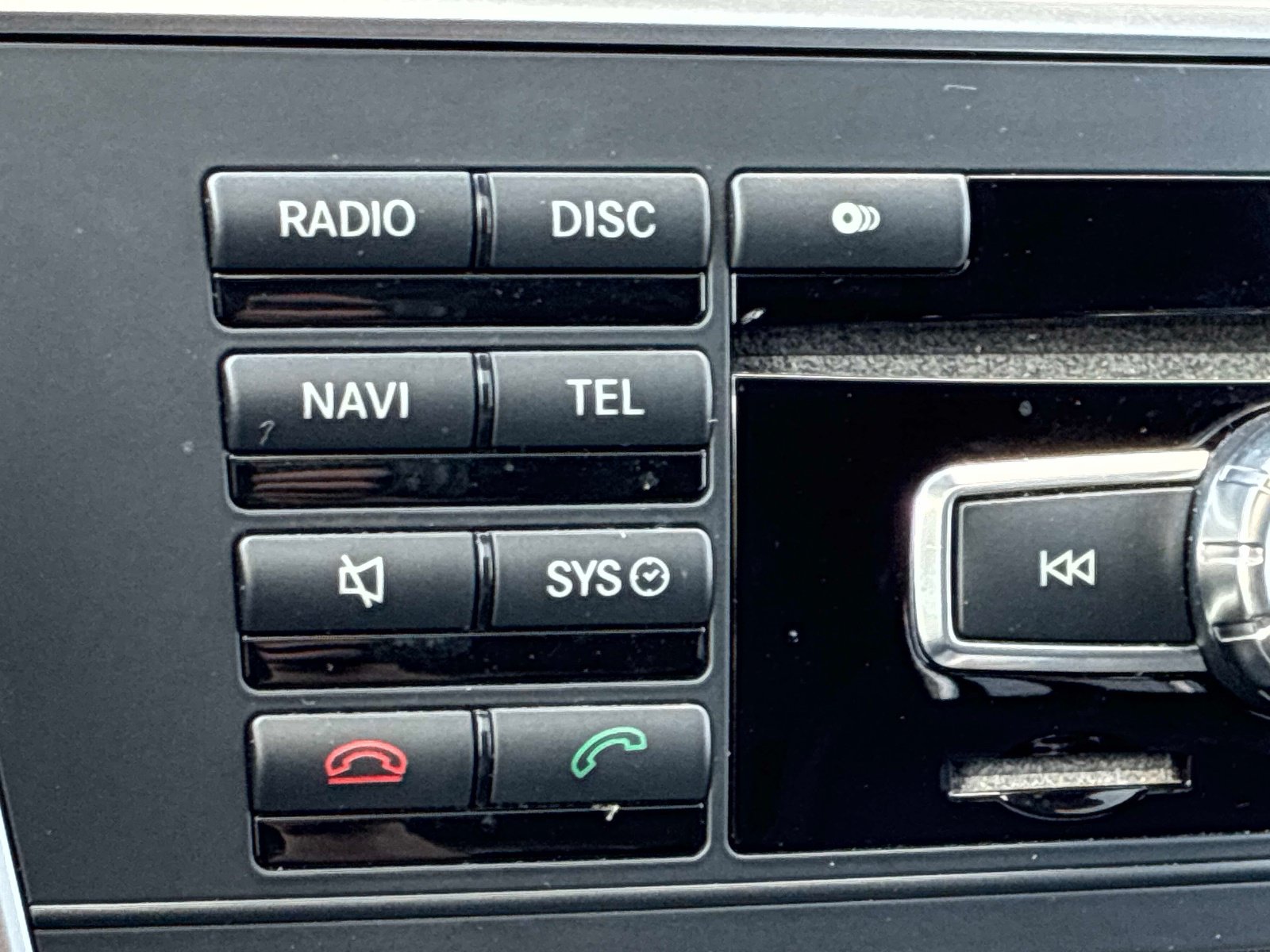 Used 2014 Mercedes-Benz GL 450 4MATIC image 38