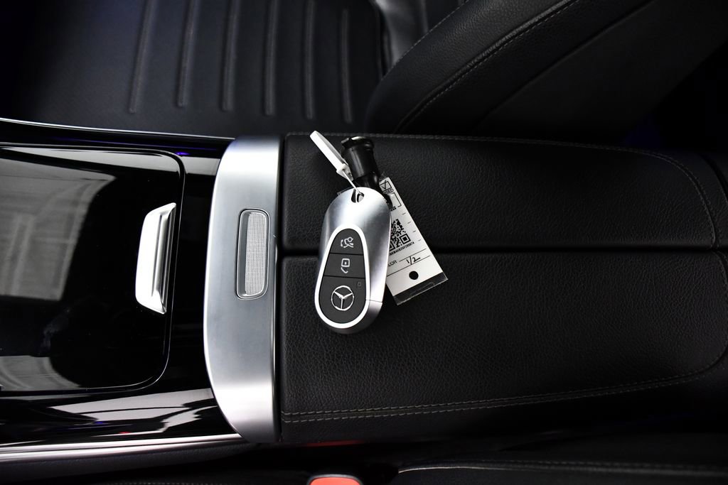 Certified 2025 Mercedes-Benz GLC 300 4MATIC image 24