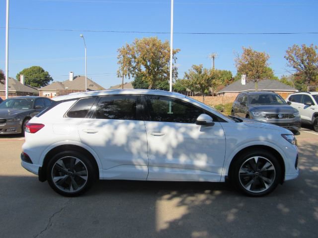 Used 2022 Audi Q4 e-tron Premium Plus w/ Premium Plus image 5