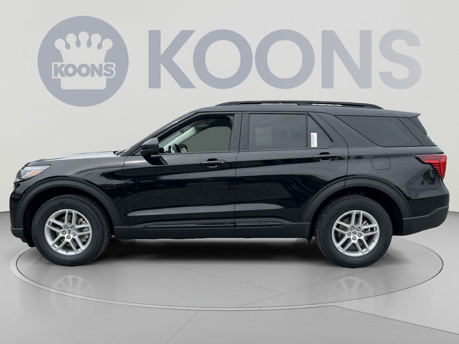 New 2026 Ford Explorer Active AWD/4WD image 2