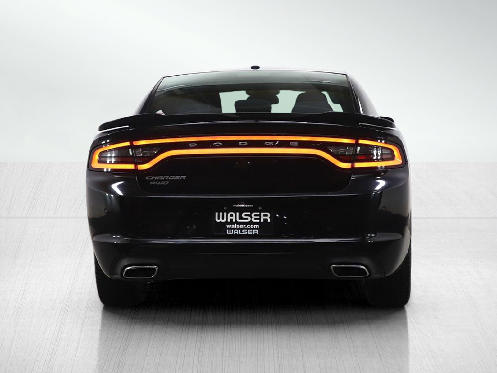 Used 2016 Dodge Charger SE w/ Popular Equipment Group image 4