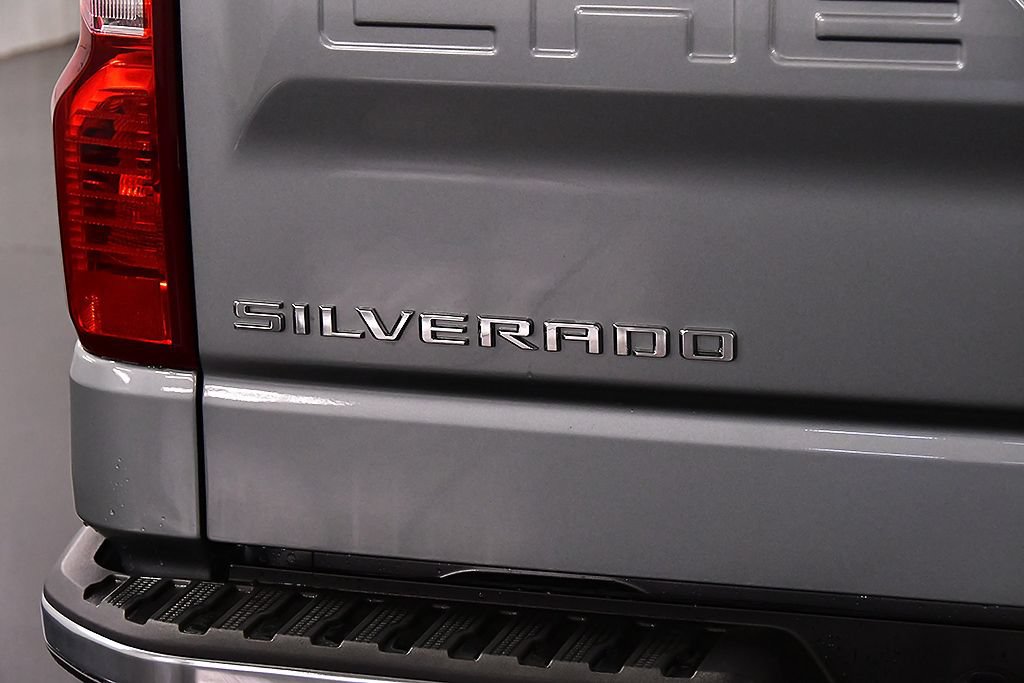 Used 2023 Chevrolet Silverado 1500 LT AWD/4WD image 12