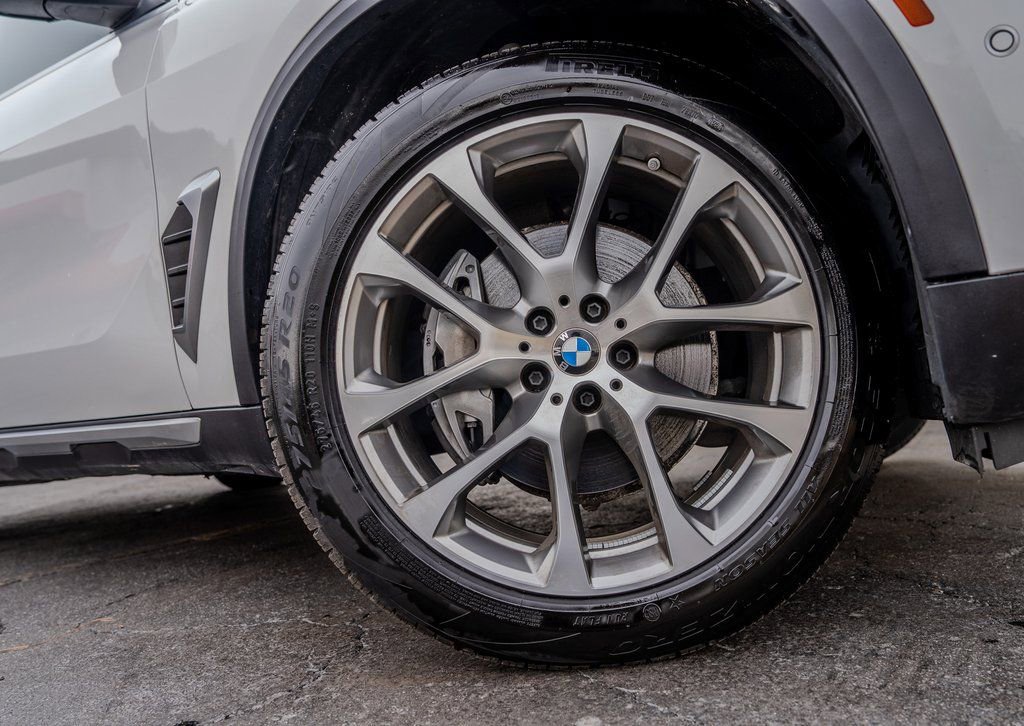 Used 2025 BMW X5 xDrive40i w/ Premium Package image 32