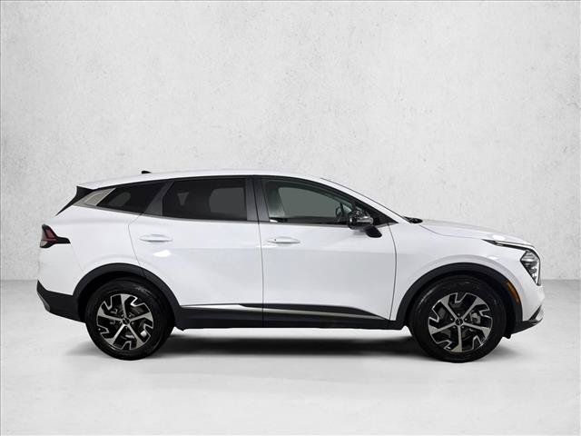 Used 2024 Kia Sportage EX FWD image 3