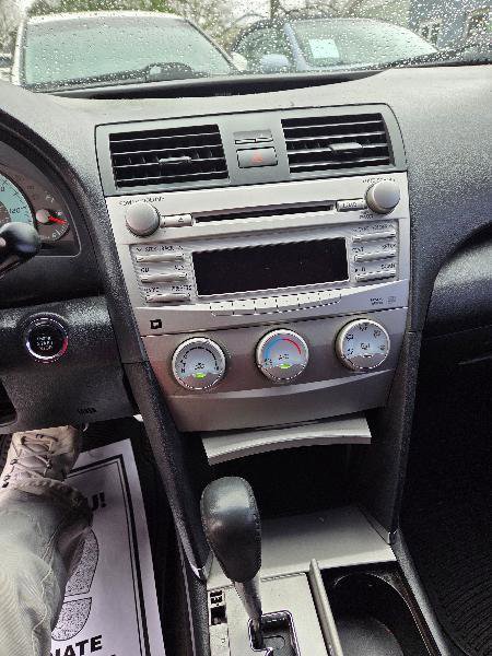 Used 2011 Toyota Camry SE w/ SE Extra-Value Pkg #1 image 10