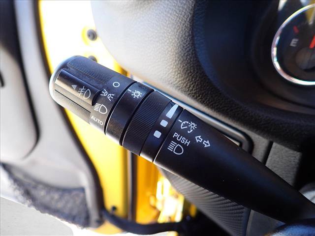 Used 2015 Jeep Wrangler Unlimited Rubicon AWD/4WD image 14