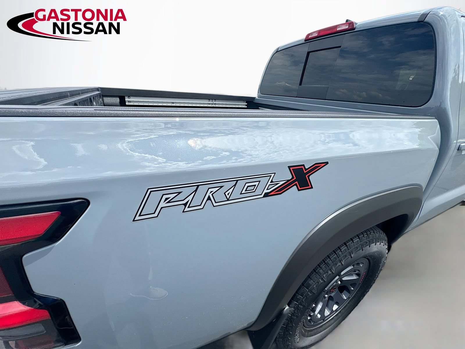 Used 2025 Nissan Frontier Pro-X w/ Pro Convenience Package RWD image 37