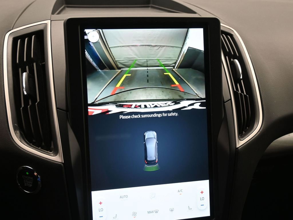 Used 2024 Ford Edge SEL image 17