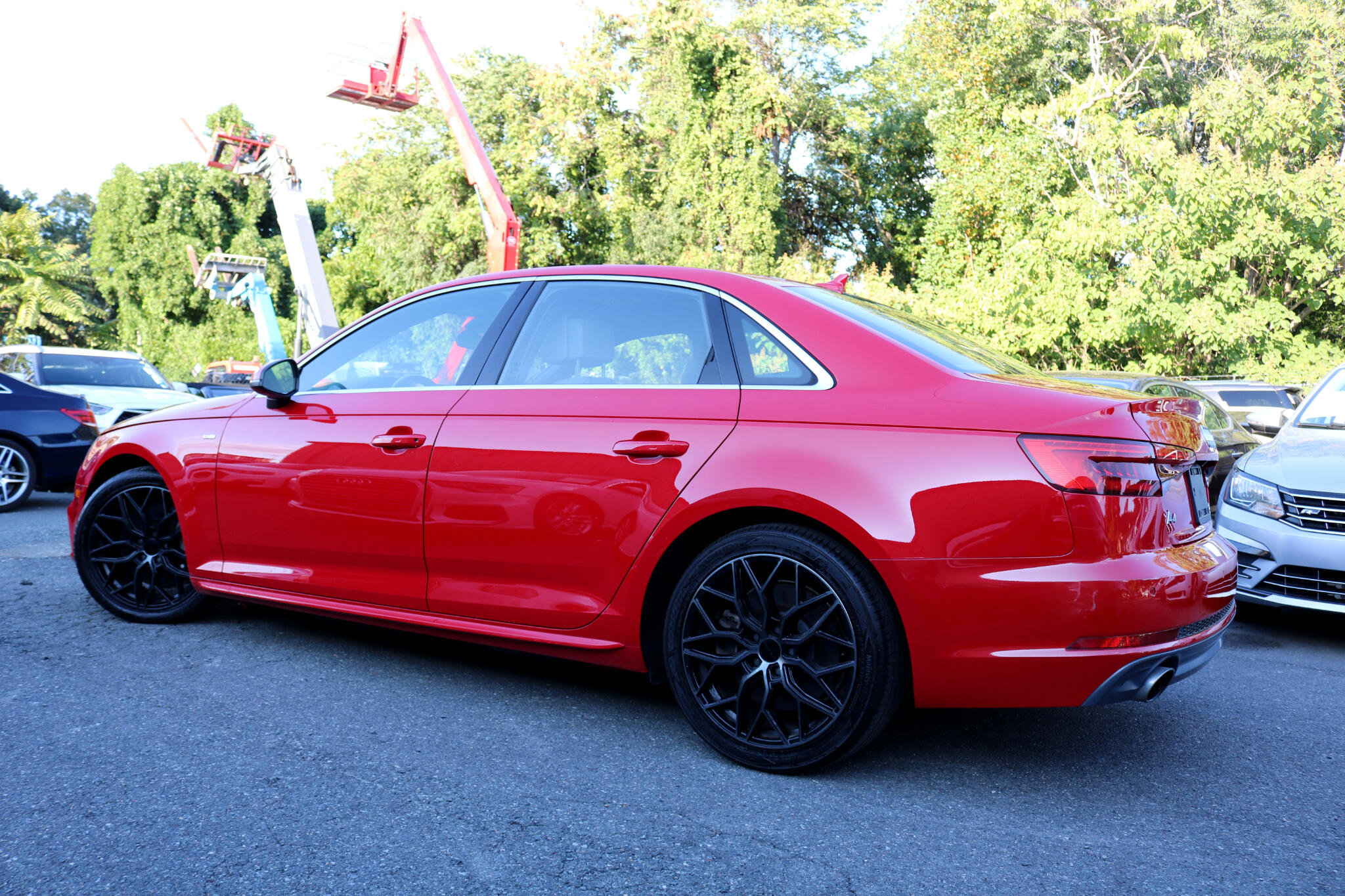 Used 2017 Audi A4 2.0T Premium Plus w/ Premium Plus Package image 7