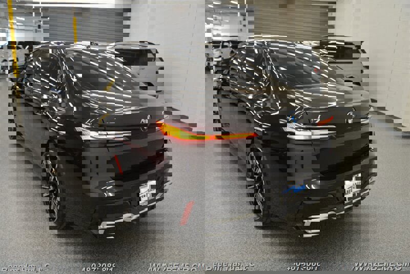 Used 2024 BMW i7 M70 w/ Executive Package image 11