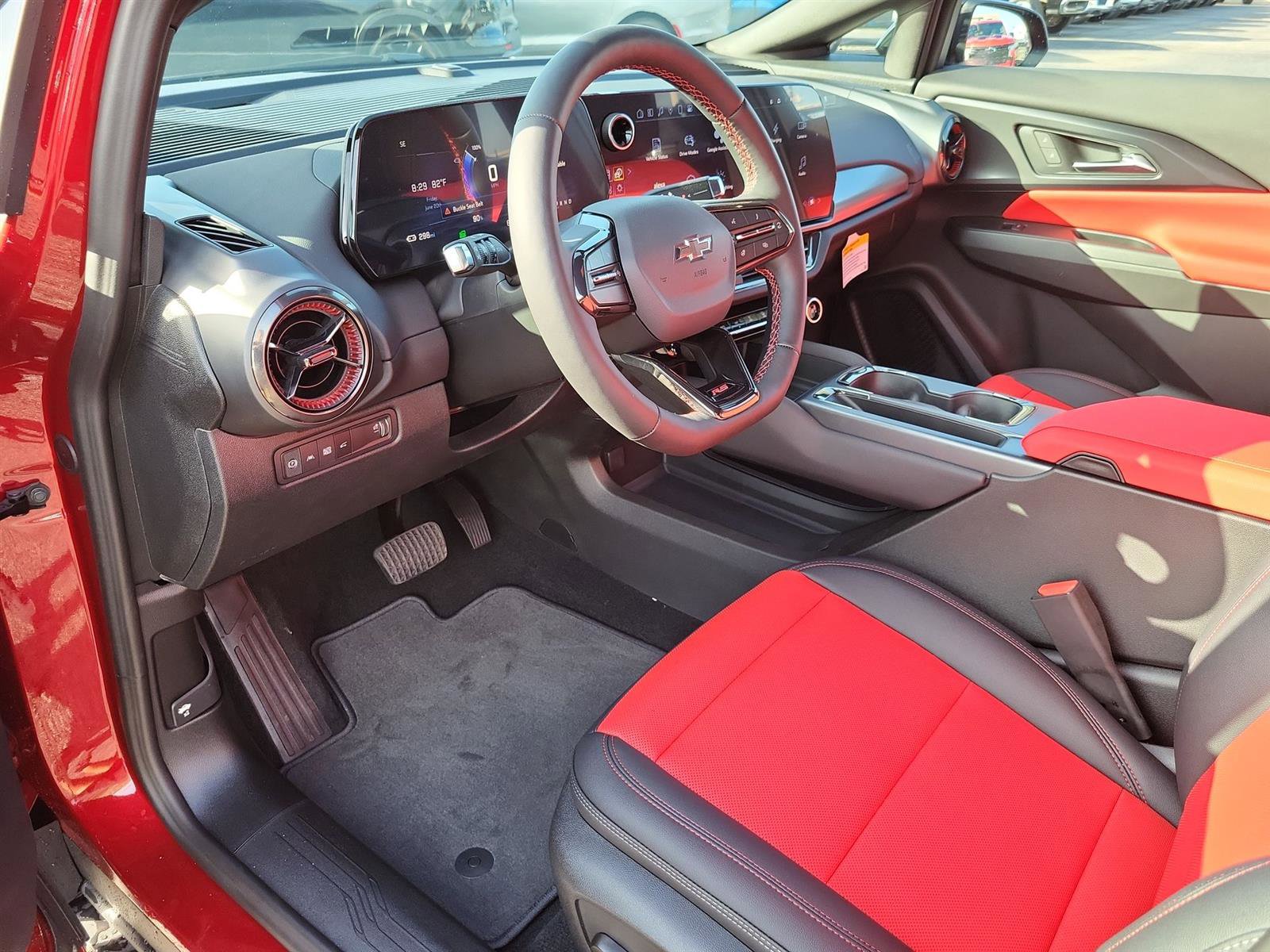 New 2025 Chevrolet Equinox EV RS image 10