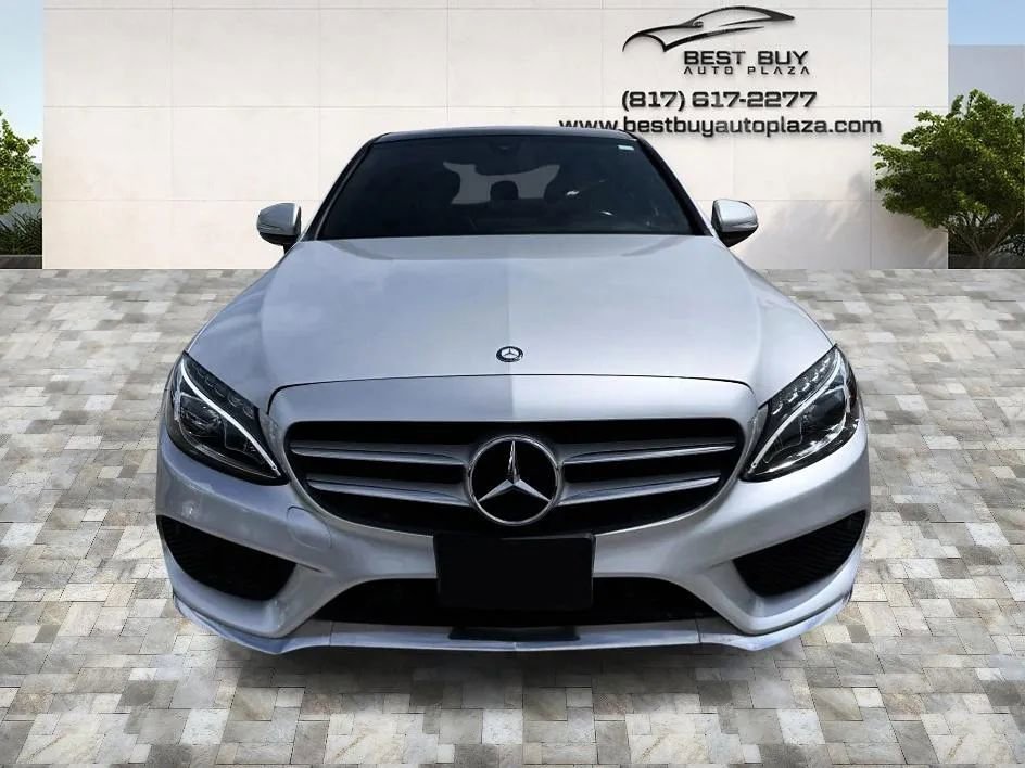 Used 2015 Mercedes-Benz C 300 4MATIC Sedan image 2