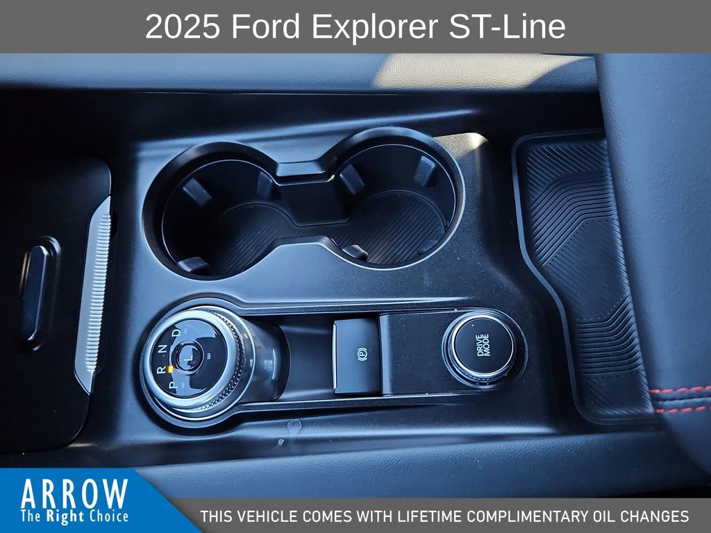Used 2025 Ford Explorer ST-Line image 28