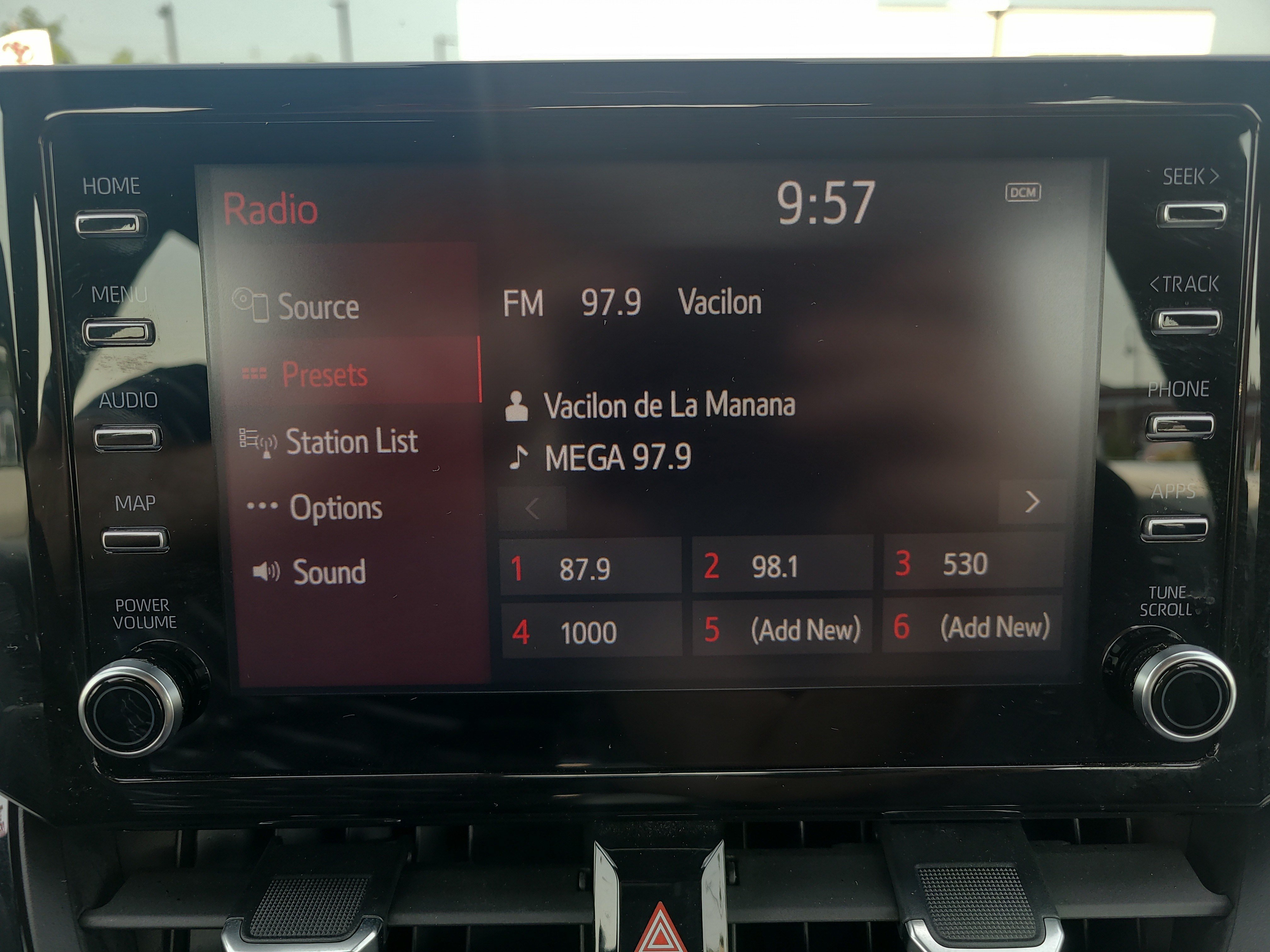 Used 2020 Toyota Corolla SE FWD image 26