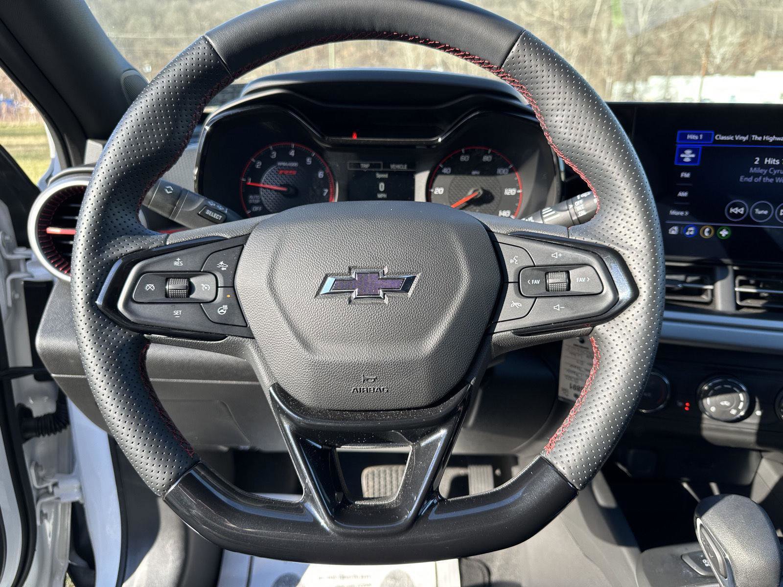 Used 2025 Chevrolet Trax RS w/ Driver Confidence Package image 10