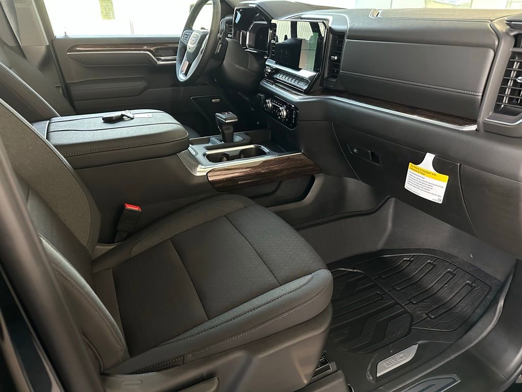 New 2026 GMC Sierra 1500 Elevation image 14