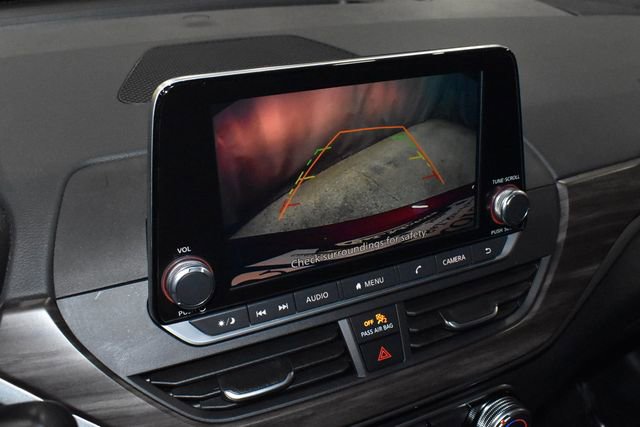 Used 2024 Nissan Altima 2.5 SV image 15