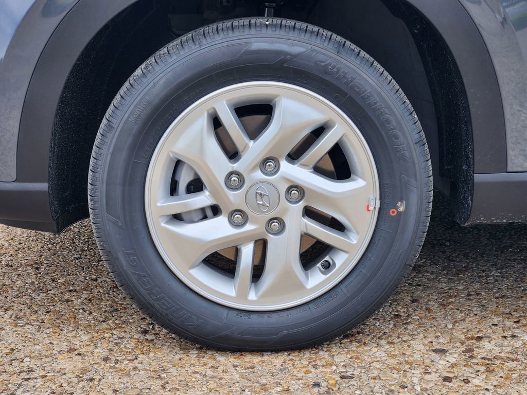 New 2026 Hyundai Venue SE FWD image 8
