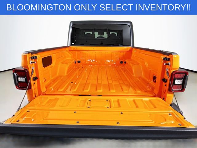 New 2025 Jeep Gladiator Willys image 25